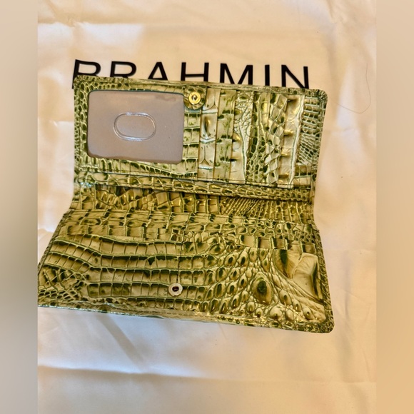 Brahmin croc wallet - Picture 3 of 4